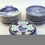 732 4097 CHRISTMAS PLATES